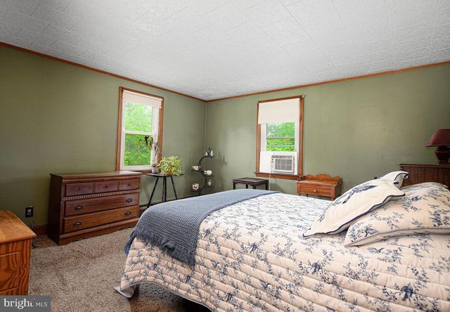 125 MANCHESTER ST, Glen Rock, PA 17327