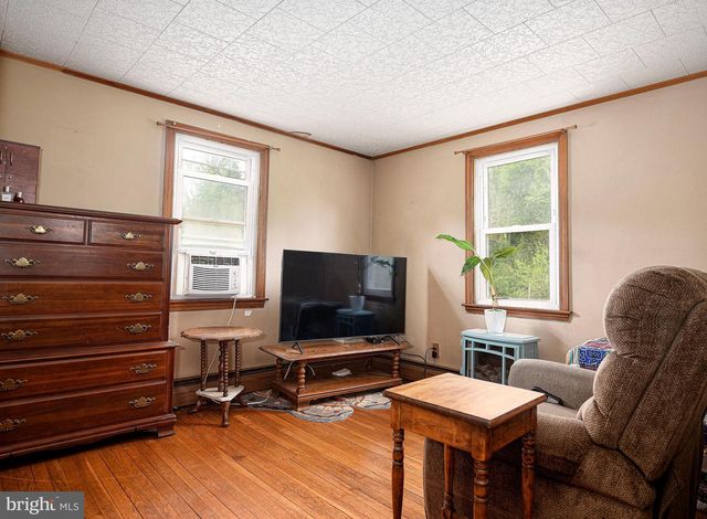 125 MANCHESTER ST, Glen Rock, PA 17327