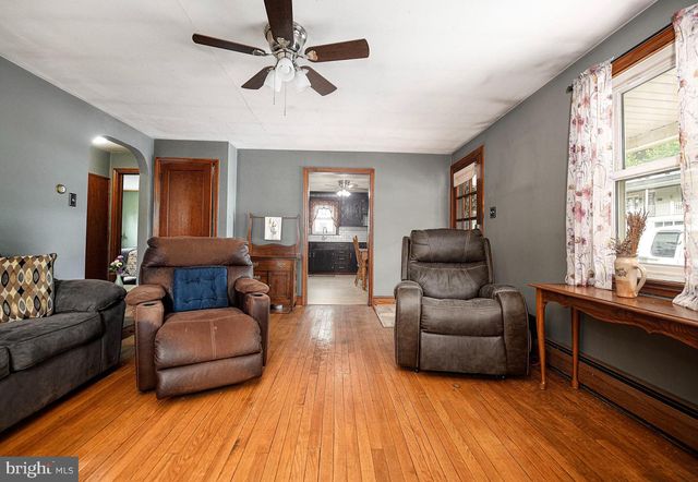 125 MANCHESTER ST, Glen Rock, PA 17327
