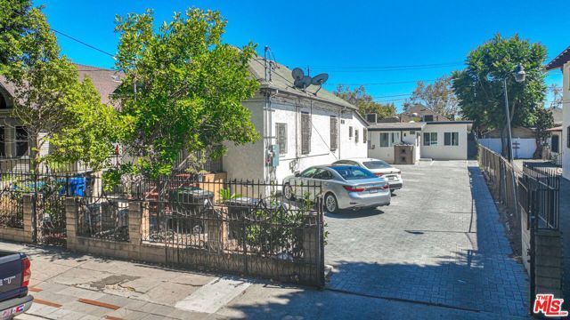 1420 W 22nd Street, Los Angeles, CA 90007