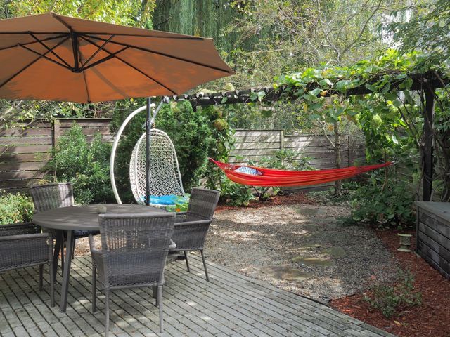 66 Catherine St 66, Boston, MA 02131