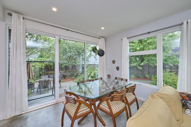 66 Catherine St 66, Boston, MA 02131