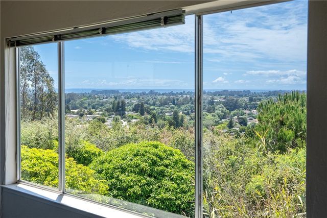 3300 Crestline Way, Soquel, CA 95073