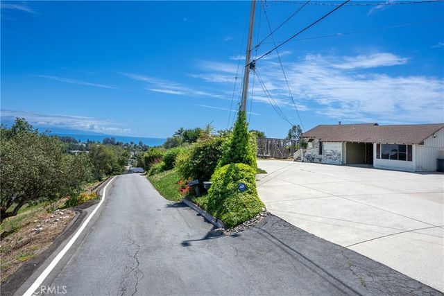 3300 Crestline Way, Soquel, CA 95073