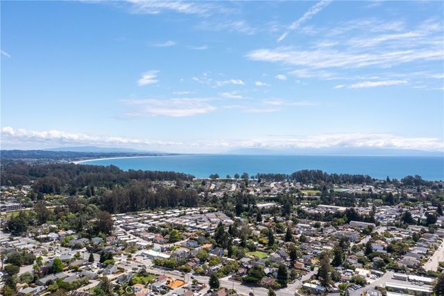 3300 Crestline Way, Soquel, CA 95073