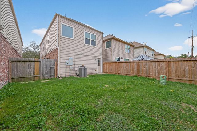 17110 Amarose Drive, Houston, TX 77090