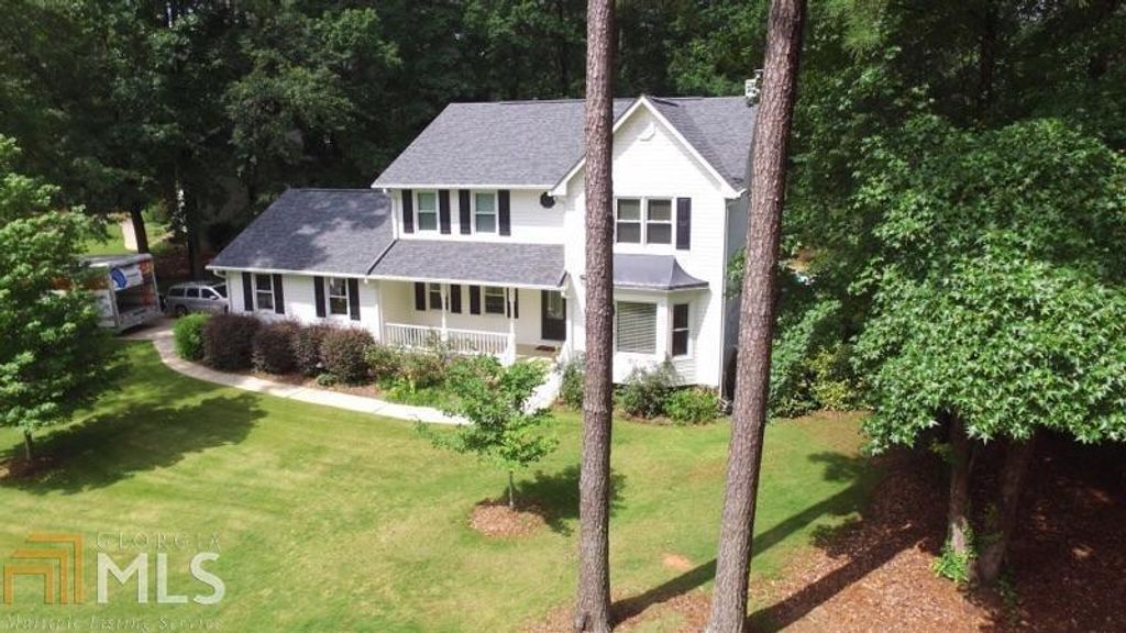 100 Lake Point Drive, Peachtree City, GA 30269