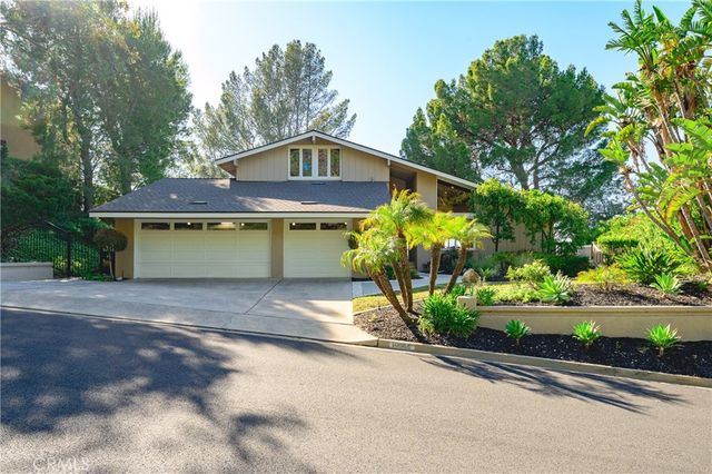 10961 Limetree, North Tustin, CA 92705