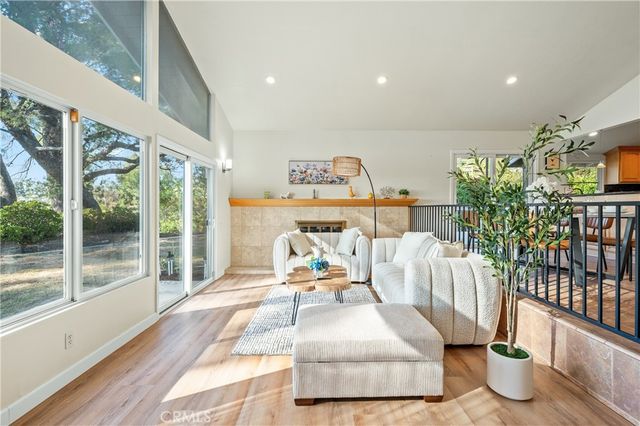 10961 Limetree, North Tustin, CA 92705