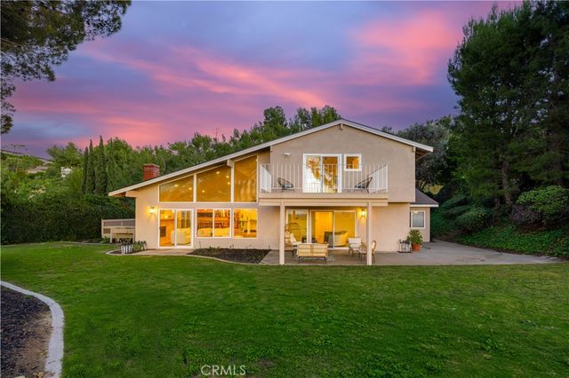 10961 Limetree, North Tustin, CA 92705