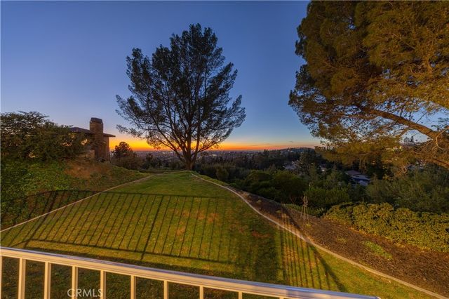 10961 Limetree, North Tustin, CA 92705