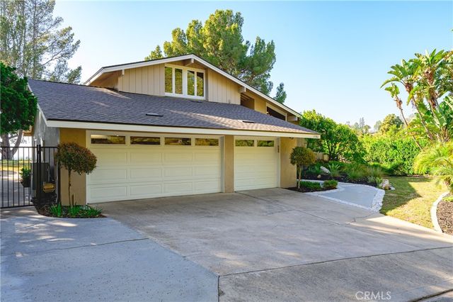 10961 Limetree, North Tustin, CA 92705