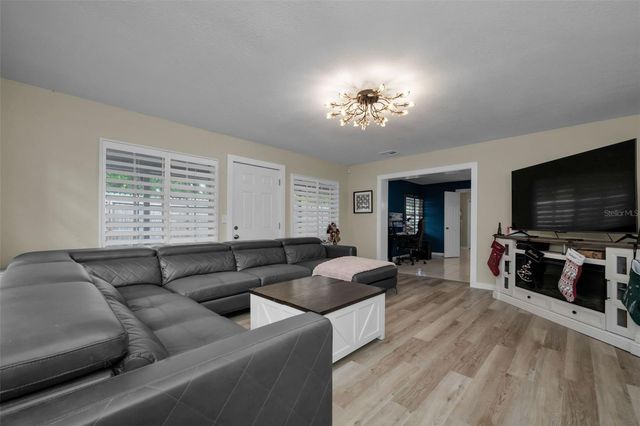 5 N HAYES ROAD, Oldsmar, FL 34677