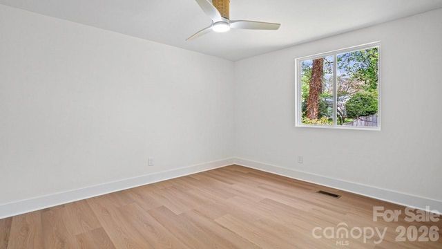 7234 Rollingridge Drive, Charlotte, NC 28211