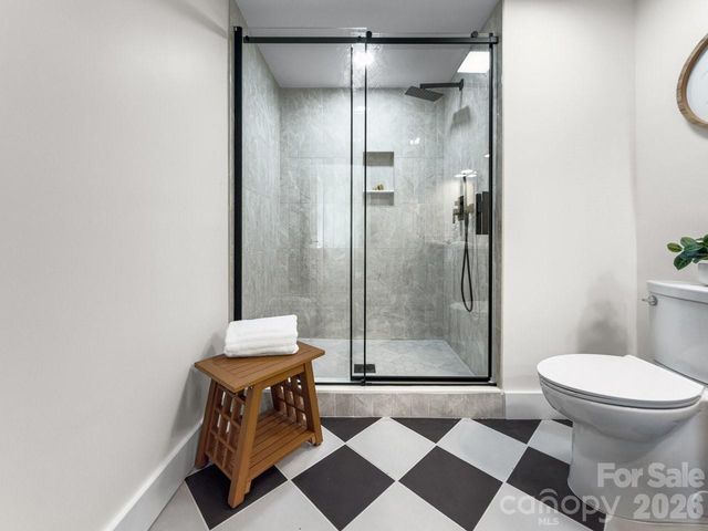 7234 Rollingridge Drive, Charlotte, NC 28211