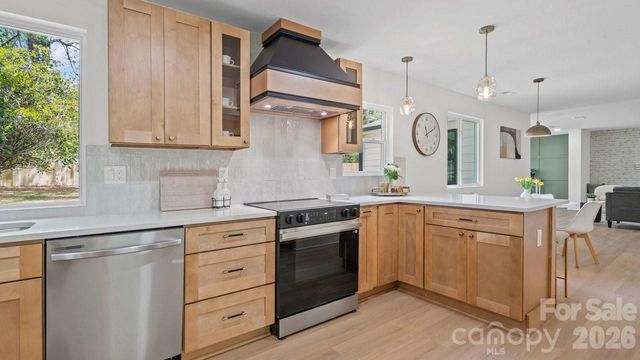 7234 Rollingridge Drive, Charlotte, NC 28211