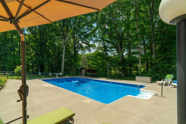 132 County Road 620, Etowah, TN 37331