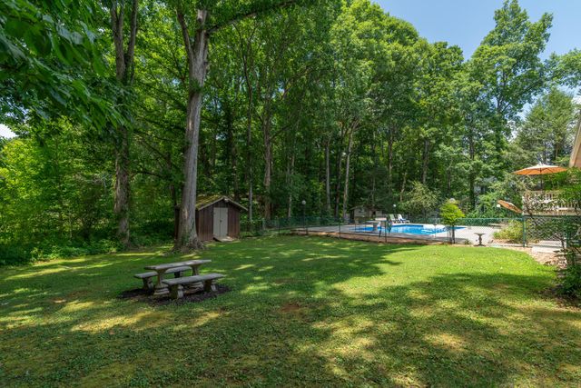 132 County Road 620, Etowah, TN 37331