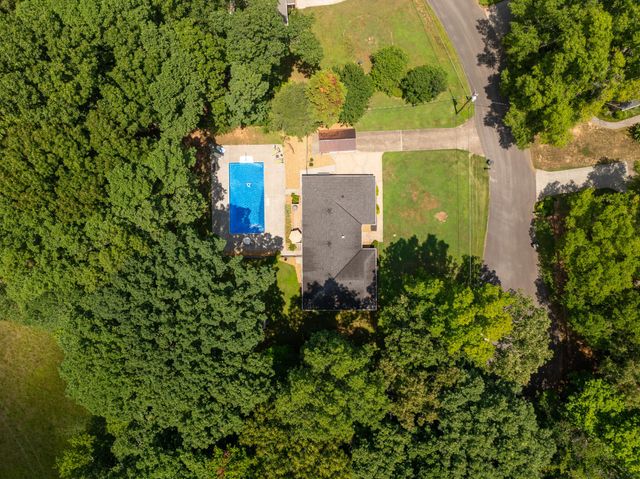 132 County Road 620, Etowah, TN 37331