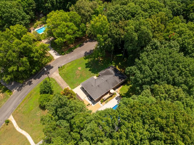 132 County Road 620, Etowah, TN 37331