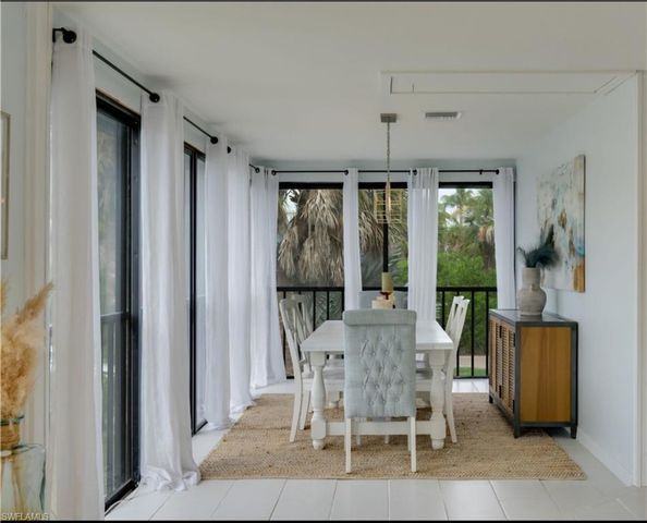 9214 Kincaid CT, Sanibel, FL 33957