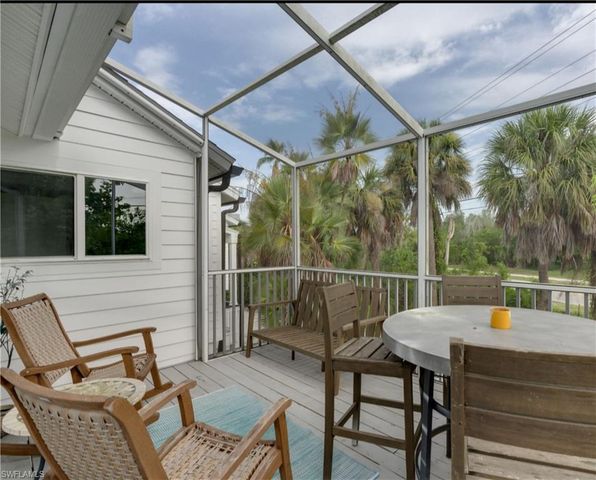 9214 Kincaid CT, Sanibel, FL 33957