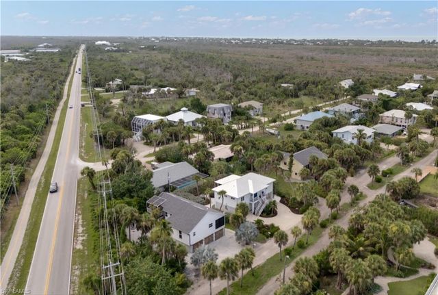 9214 Kincaid CT, Sanibel, FL 33957
