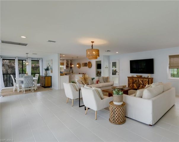 9214 Kincaid CT, Sanibel, FL 33957
