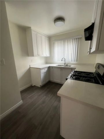 5434 Sierra Vista Avenue 22, Los Angeles, CA 90038