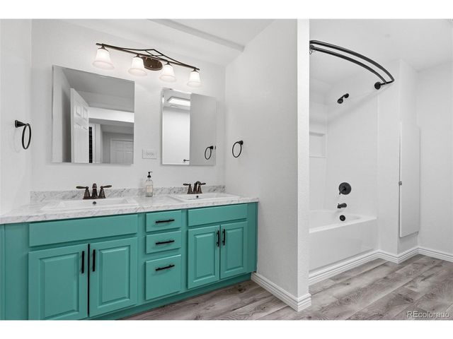 1685 S Emporia Ct, Aurora, CO 80247