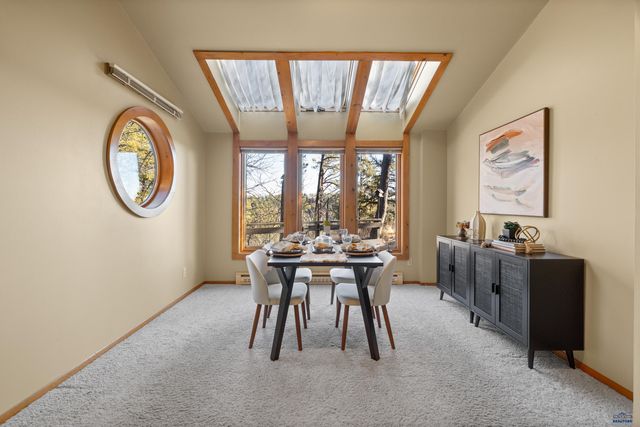 8558 DUNSMORE RD, Rapid City, SD 57702