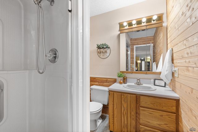 8558 DUNSMORE RD, Rapid City, SD 57702