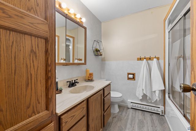 8558 DUNSMORE RD, Rapid City, SD 57702