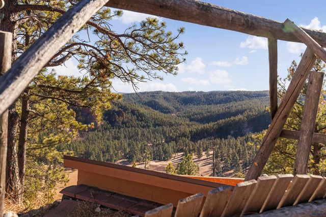 8558 DUNSMORE RD, Rapid City, SD 57702