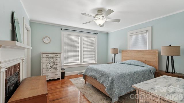 552 Hyde Park Drive NE, Concord, NC 28025