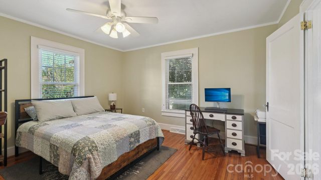 552 Hyde Park Drive NE, Concord, NC 28025