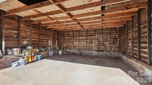 552 Hyde Park Drive NE, Concord, NC 28025