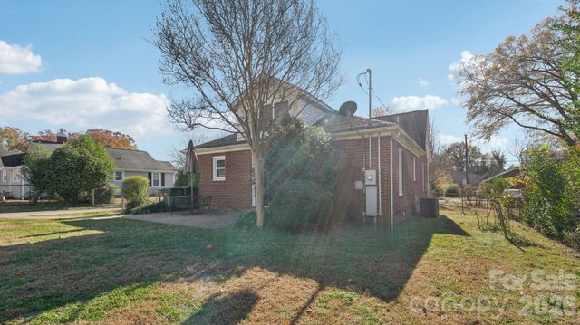 552 Hyde Park Drive NE, Concord, NC 28025