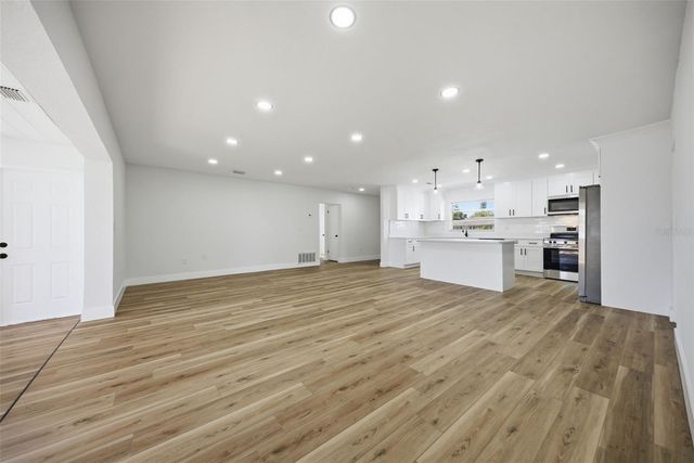 5112 11TH AVENUE W, Bradenton, FL 34209