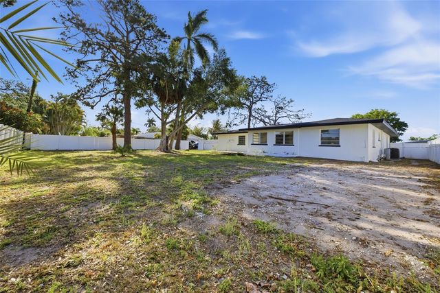 5112 11TH AVENUE W, Bradenton, FL 34209