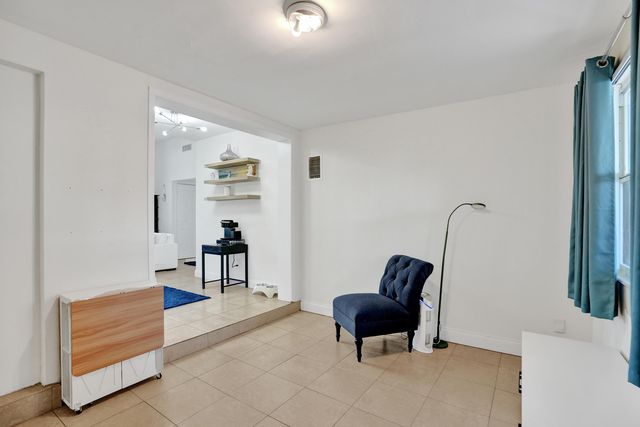 2461 NE 20th Avenue, Lighthouse Point, FL 33064