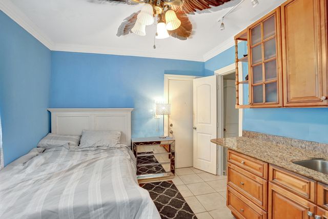 2461 NE 20th Avenue, Lighthouse Point, FL 33064