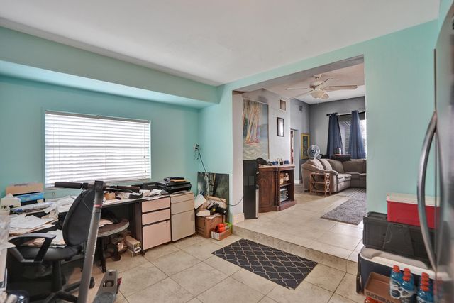 2461 NE 20th Avenue, Lighthouse Point, FL 33064