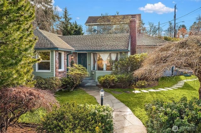 3719 W Tilden Street, Seattle, WA 98199