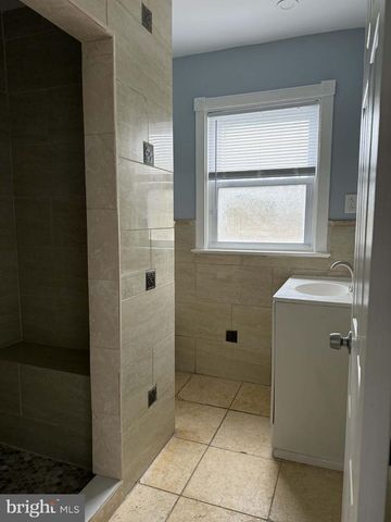 7 KINGS HWY N, Cherry Hill, NJ 08034