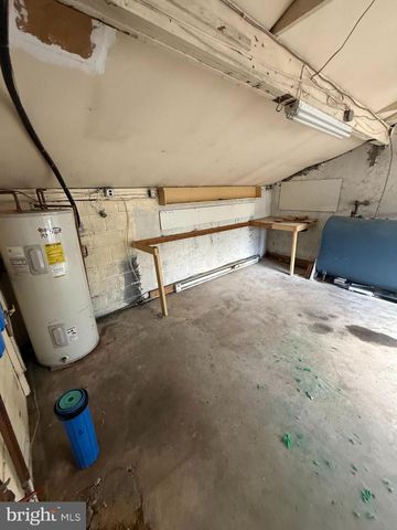 7 KINGS HWY N, Cherry Hill, NJ 08034