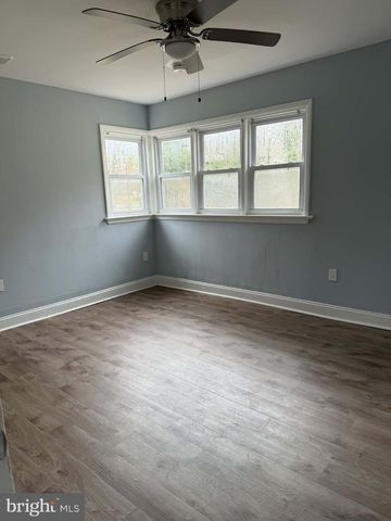 7 KINGS HWY N, Cherry Hill, NJ 08034