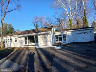 7 KINGS HWY N, Cherry Hill, NJ 08034