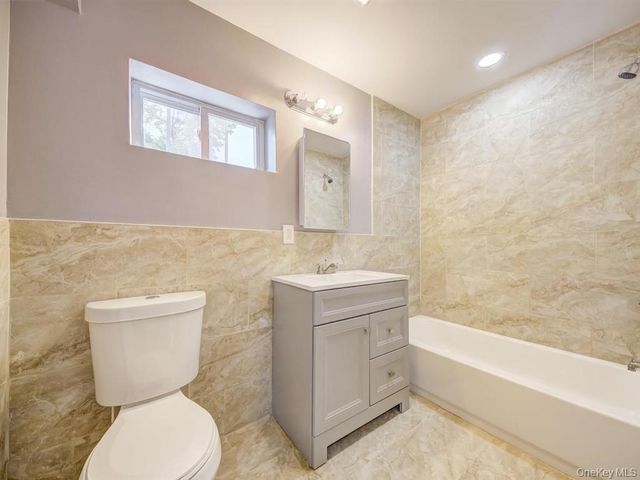 289 1st Street, Newburgh, NY 12550