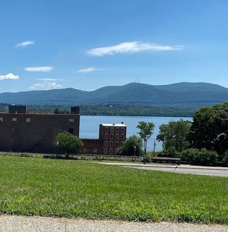 289 1st Street, Newburgh, NY 12550